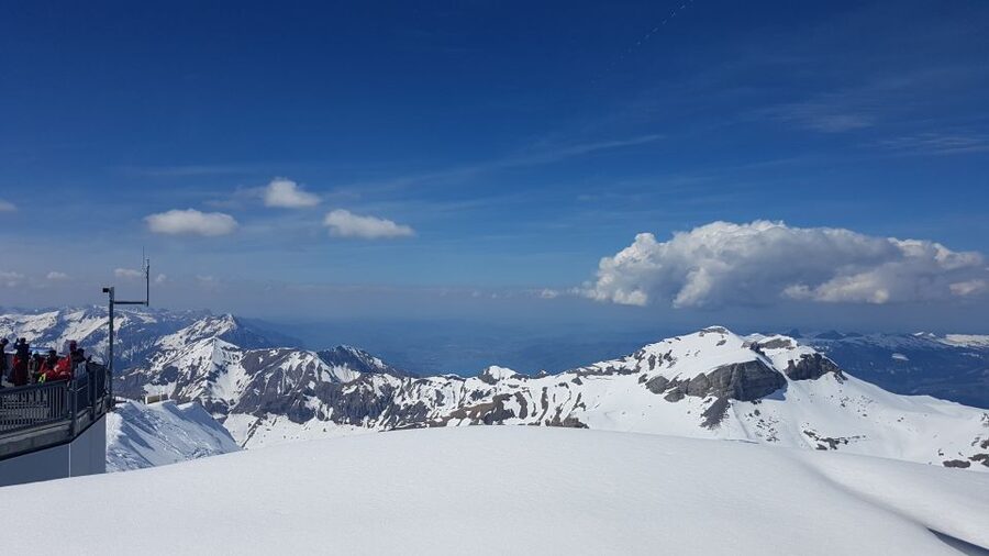 007 Elegance: Private Tour to Schilthorn from Interlaken - From Interlaken to the Schilthorn cable car