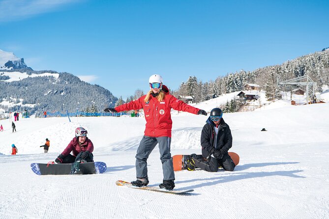 1-Day Beginner Snowboard Package in Grindelwald - Getting fitted with board, boots, and helmet