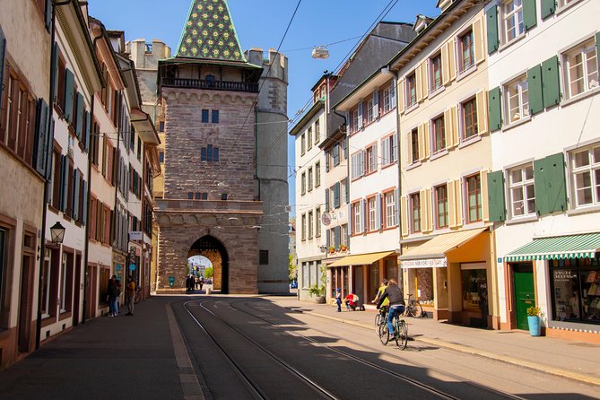 1 Hour express walk of Basel with a Local - A fast walk through Basel’s Old Town