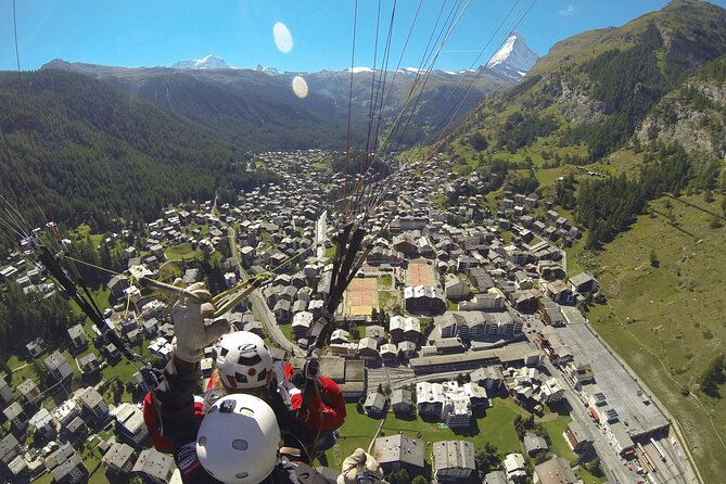 20 to 25 Minute Tandem Paragliding in Zermatt and Matterhorn View - What the $370.68 price really covers