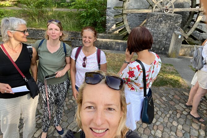Aarau Scavenger Hunt and Sights Self-Guided Tour - Photo challenges and friendly competition