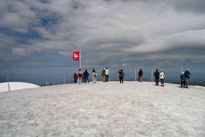 Alpine Majesty:From Zürich to Jungfraujoch Exclusive Private Tour - Why the route from Zürich takes all day