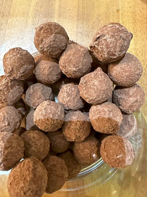 Basel: Cheese, Chocolate and Pastry Food Tour - What the two-hour timing really means