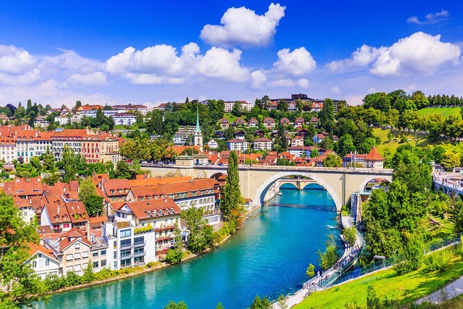 Bern : Private Walking Tour with a Local Guide (Private tour) - A flexible route through Bern’s center