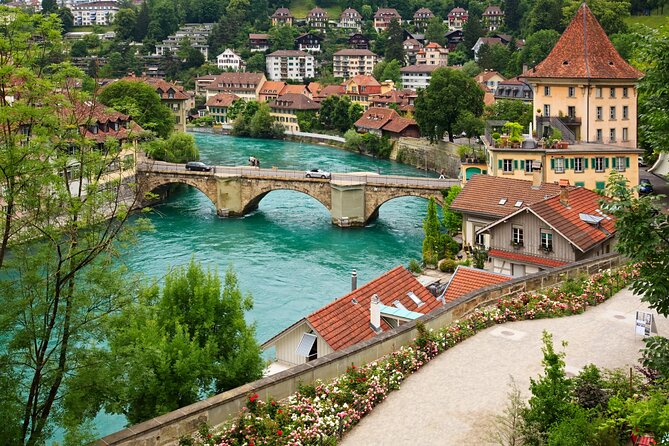 Bern Scavenger Hunt and Highlights Self Guided Audio Tour - Starting at Heiliggeistkirche