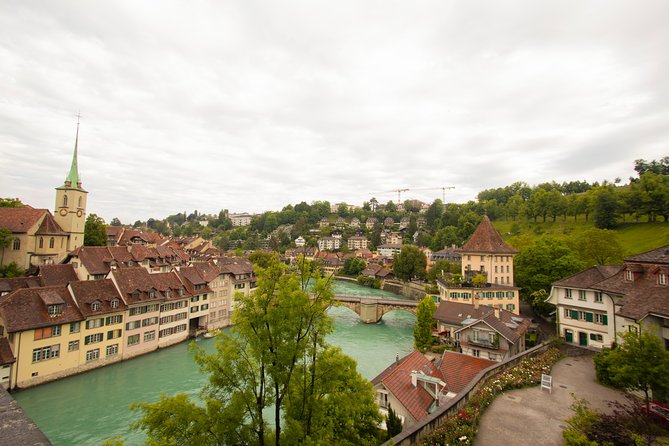 Best Intro to Bern in 2 hours with a Local - A short café pause in the middle of the walk