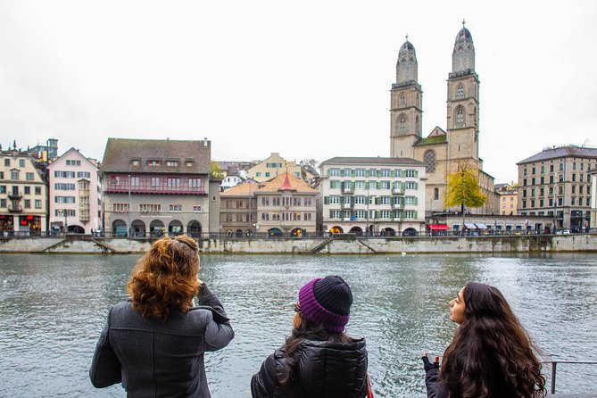 Best of Zurich Tour with Felsenegg Cable Car and Ferry Ride - Along the Gold Coast to Meilen