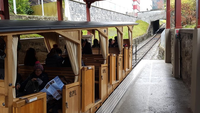 Cabrio Cable Car to Stanserhorn Half-Day Trip from Luzern - From Lucerne station to Stans in 15 minutes