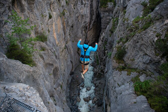 Canyon Swing with OUTDOOR - Practical planning for your Interlaken day