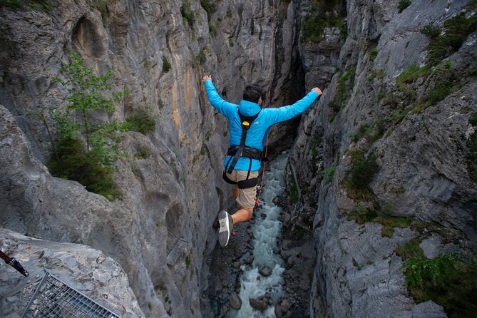 Canyon Swing with OUTDOOR - What happens at the Outdoor base in Wilderswil