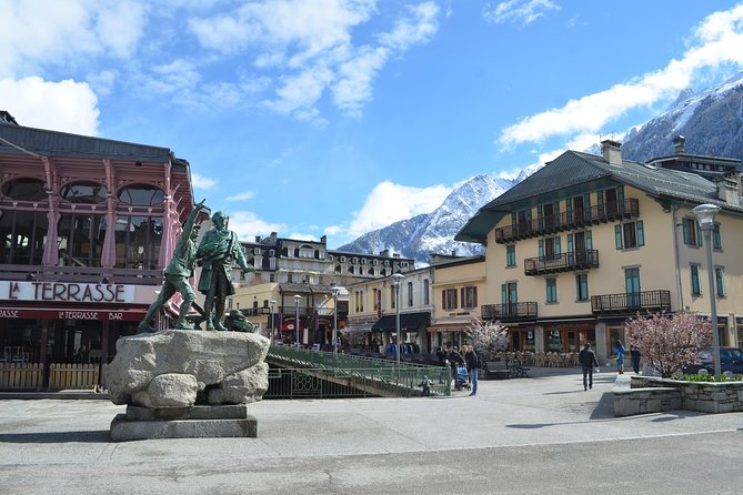 Chamonix & Mont Blanc Guided Day Trip with SkyView Panoramic bus - Is the timing comfortable?