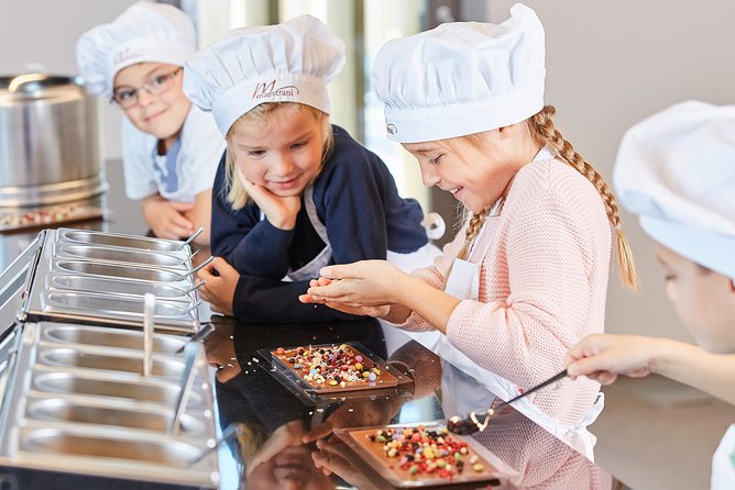 Chocolate factory Individual experience tour - A small group can make the hour feel better