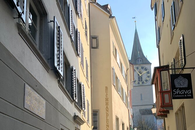 City tour Zurich with the city whispers from CHF 21.00 - Lindenhof Hill, Roman Zurich, and the city below