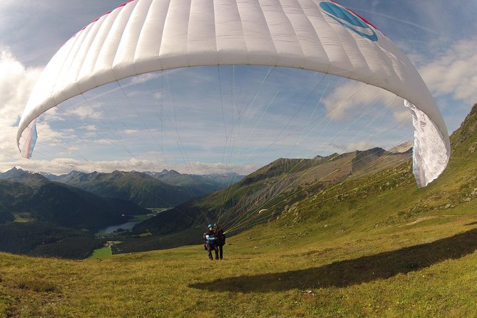 Davos Absolutely Free Flying Paragliding Tandem Flight 1'000 Meters High - What the $252.95 price buys you