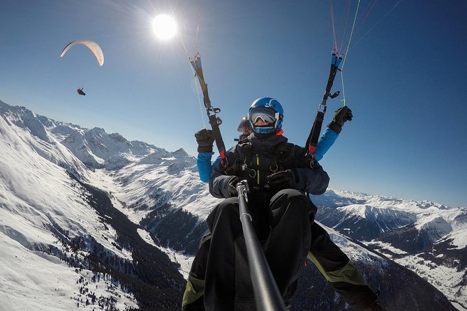 DAVOS: Paragliding For 2 Passengers - Together In The Air! (Video&Photos Incl.) - The briefing before takeoff