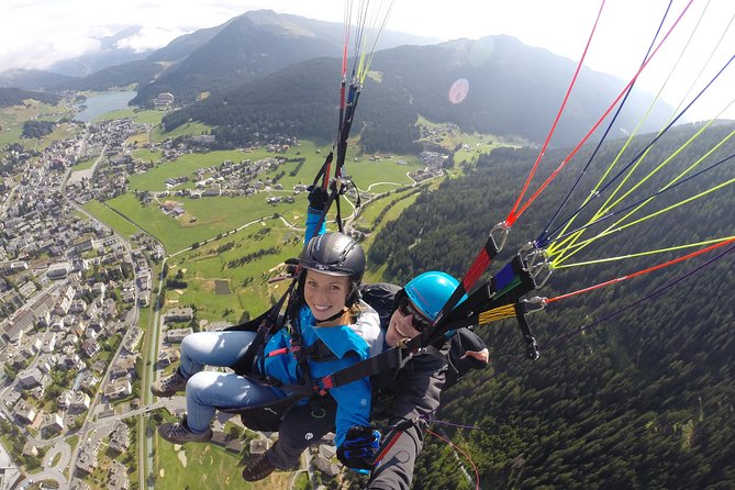 Davos Paragliding Private Tandem Pilot Half Day - Asking for steering or freestyle moves