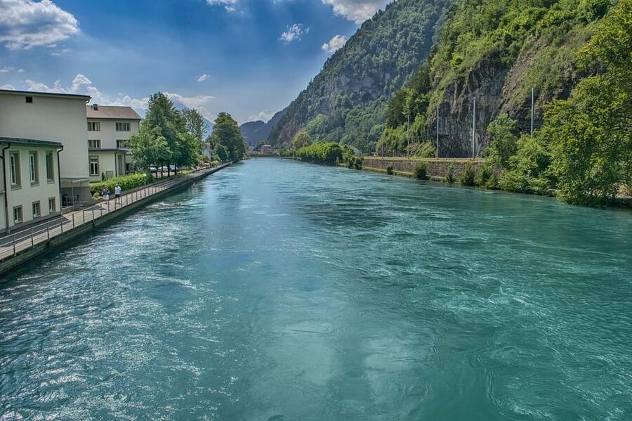 Day trip from Lucerne to interlaken and Grindelwald - Interlaken between two clear lakes