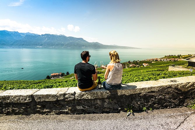 Day Trip to Montreux, Chaplin's World & Chillon Castle& apéritif - Chillon Castle and the medieval setting