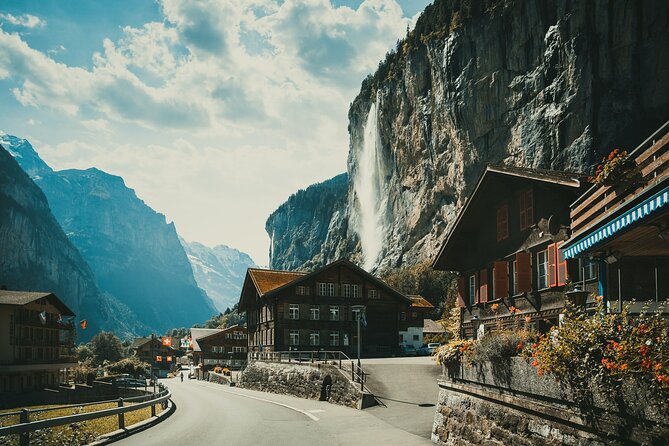 Daytrip to Swiss Villages: Interlaken Grindelwald & Lauterbrunnen - Leaving Lucerne by coach