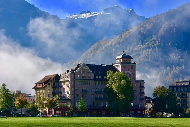 Eiger and Jungfrau Panorama Day Trip from Lucerne - The return through Grindelwald