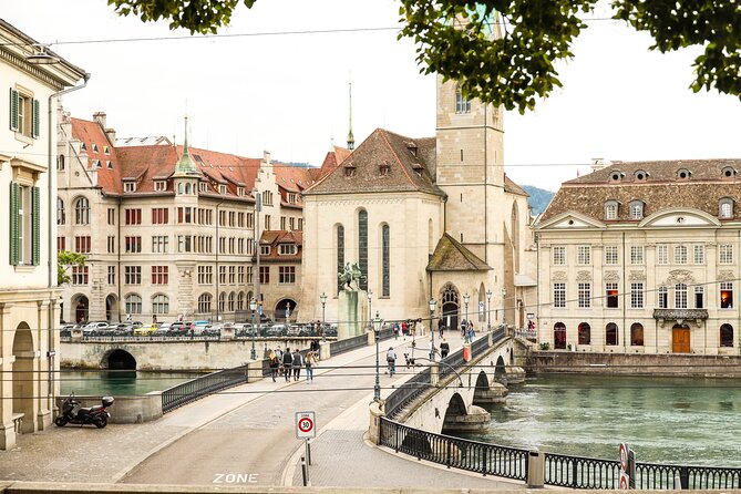 Einstein in Zurich: Walk in Time Exploration Game and Tour - The app matters as much as the route