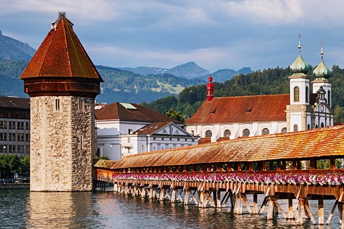 Exclusive Panoramic Train Journey though the Heart of Swiss - The panoramic train from Lucerne to Interlaken