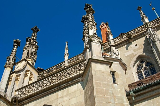 Exploring Bern City: Swiss Capital Private Walking Half-Day Tour - Start above Bern at Rosengarten