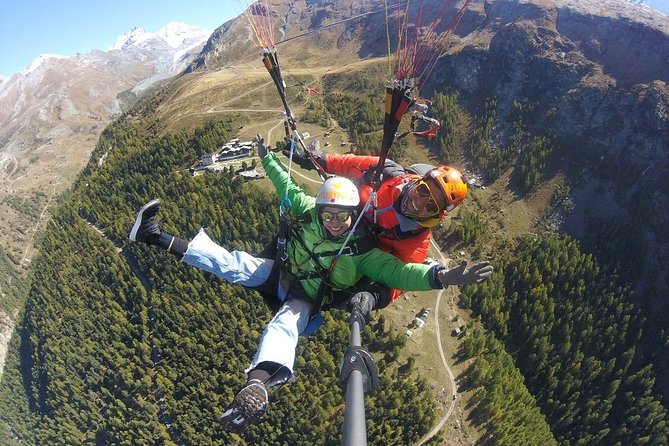 FLYMATTERHORN VIP Paragliding from Zermatt, With Matterhorn View - Flying above the Zermatt valley