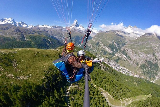 FLYMATTERHORN VIP Paragliding from Zermatt, With Matterhorn View - Who will get the most from this flight