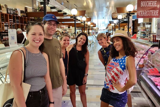 Food tour with EAT and CHILL TOUR Geneva & Lausanne - Olive Oils, Fresh Treats, Chocolate, and the Sweet Finish