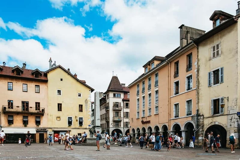 From Geneva: Annecy Half-Day Trip - What the guide adds, and what you do alone