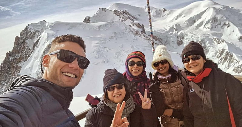 From Geneva: Chamonix, Mont Blanc & Ice Cave Guided Day Tour - The cogwheel train to Mer de Glace