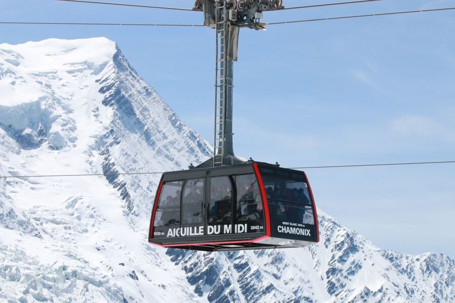 From Geneva: Chamonix Mont-Blanc Private Day Trip - Chamonix town, cafés, shops, and lunch