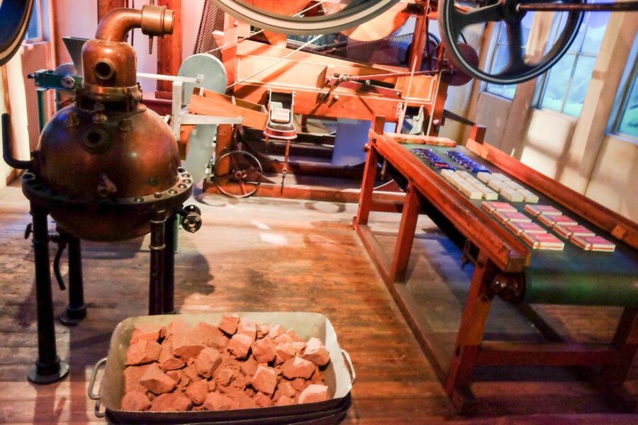 From Geneva: Gruyères Cheese & Chocolate Full-Day Trip - Lunch in Gruyères: fondue is extra