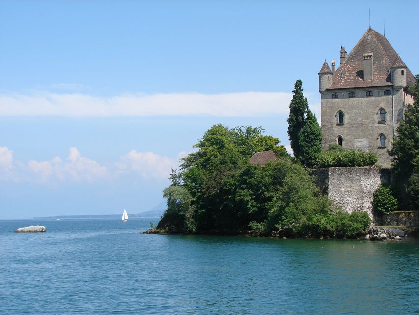 From Geneva: Yvoire medieval village & Lake Geneva Cruise - Free time for flowers, crafts, and lakeside food