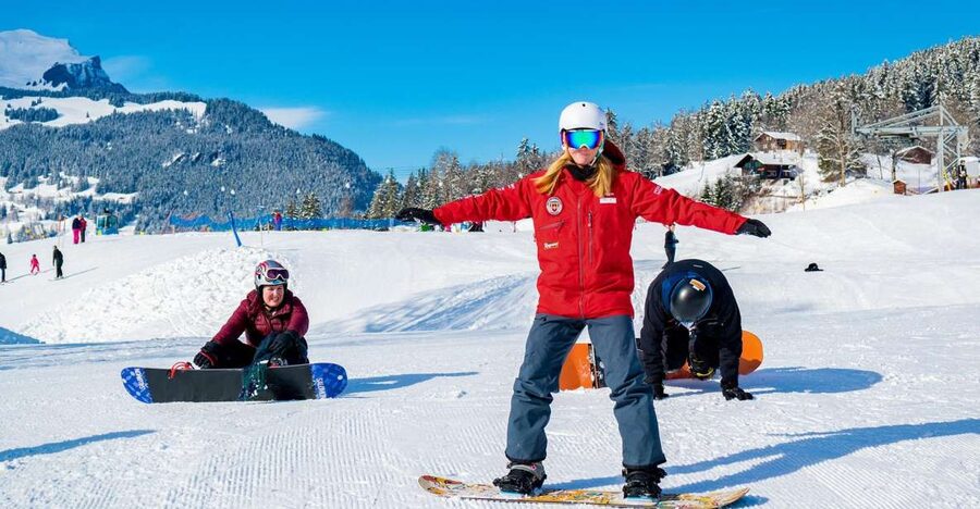 From Interlaken: Afternoon Beginners Snowboarding Lesson - Key points at a glance