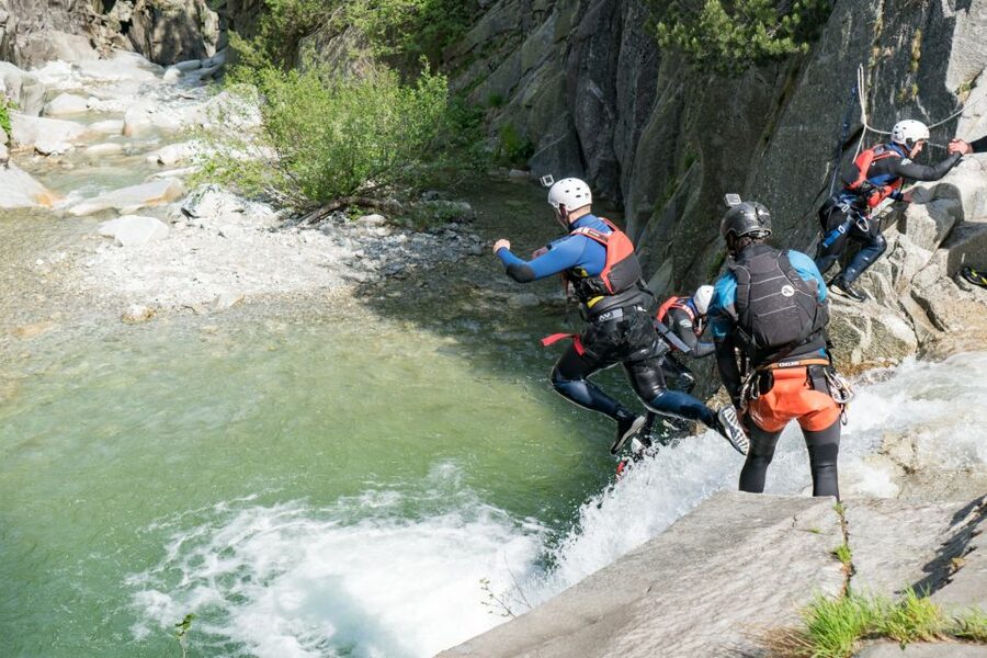 From Interlaken: Grimsel Gorge Canyoning Tour - What the 5.5-hour schedule really means