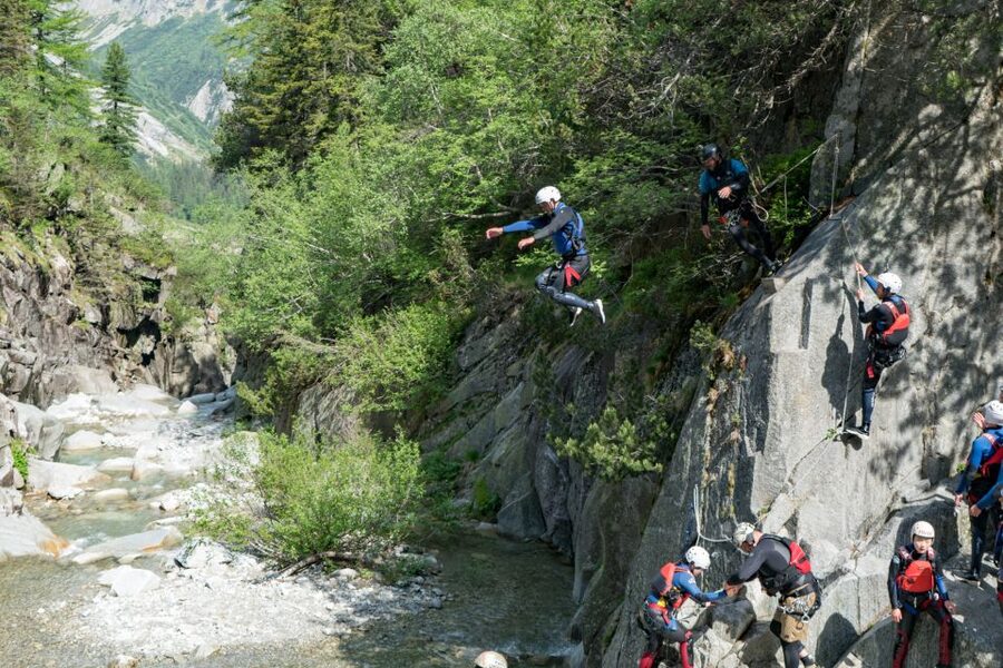 From Interlaken: Grimsel Gorge Canyoning Tour - Lunch and hot showers are small but valuable