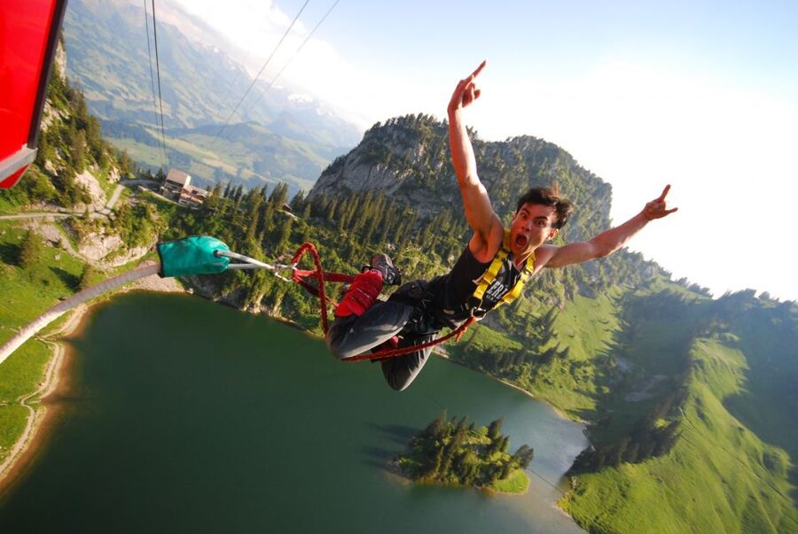 From Interlaken: Stockhorn Bungee Jump - How the guides shape the experience