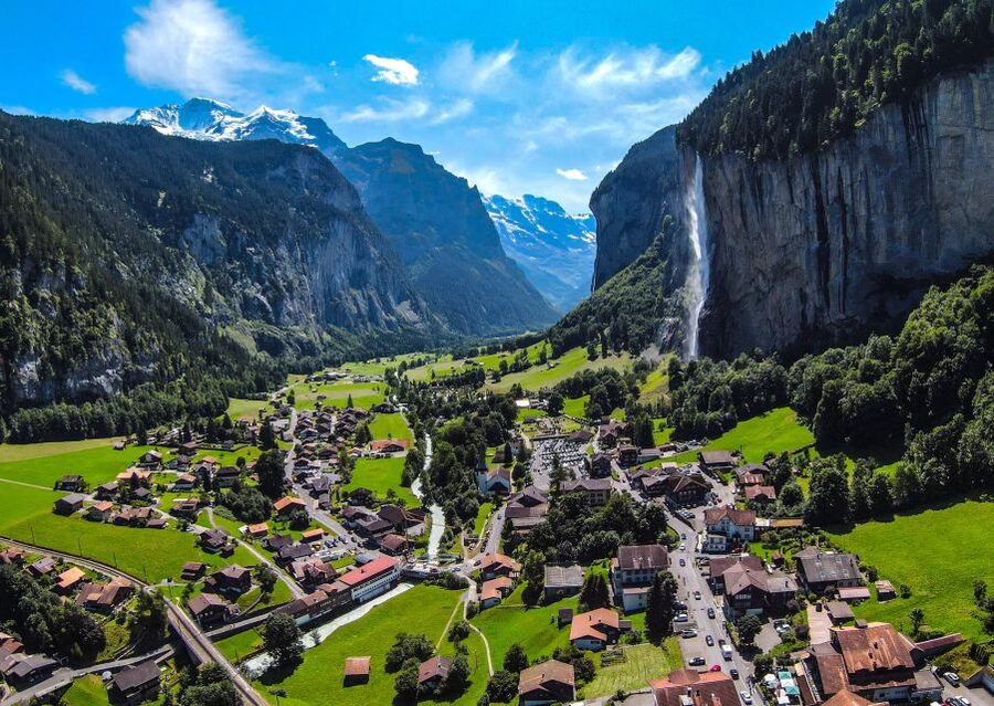From Lucerne: Private Day Tour to Interlaken and Grindelwald - Lauterbrunnen Valley and its waterfalls