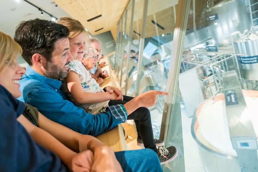 From Zurich: Chocolate and Cheese Tour in Appenzell - Leaving Zurich by coach