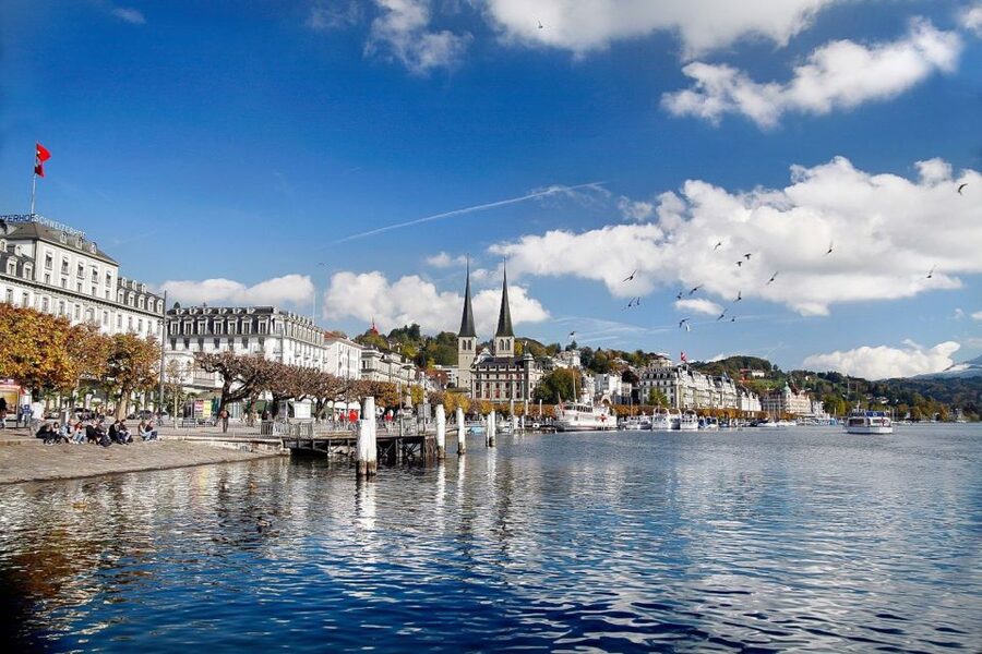 From Zurich: Day Trip to Lucerne with Optional Yacht Cruise - The orientation drive and first Lucerne sights