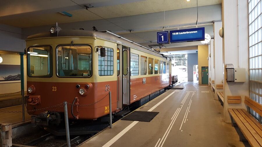 From Zürich: Exclusive Private Tour to Mt. Schilthorn - Who will enjoy this Schilthorn day most?