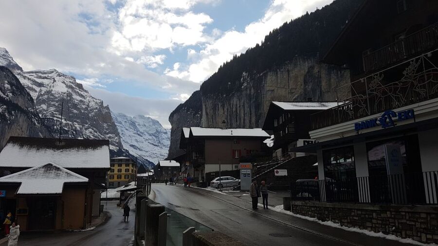 From Zürich: Exclusive Private Tour to Mt. Schilthorn - Cable car from Stechelberg to Schilthorn