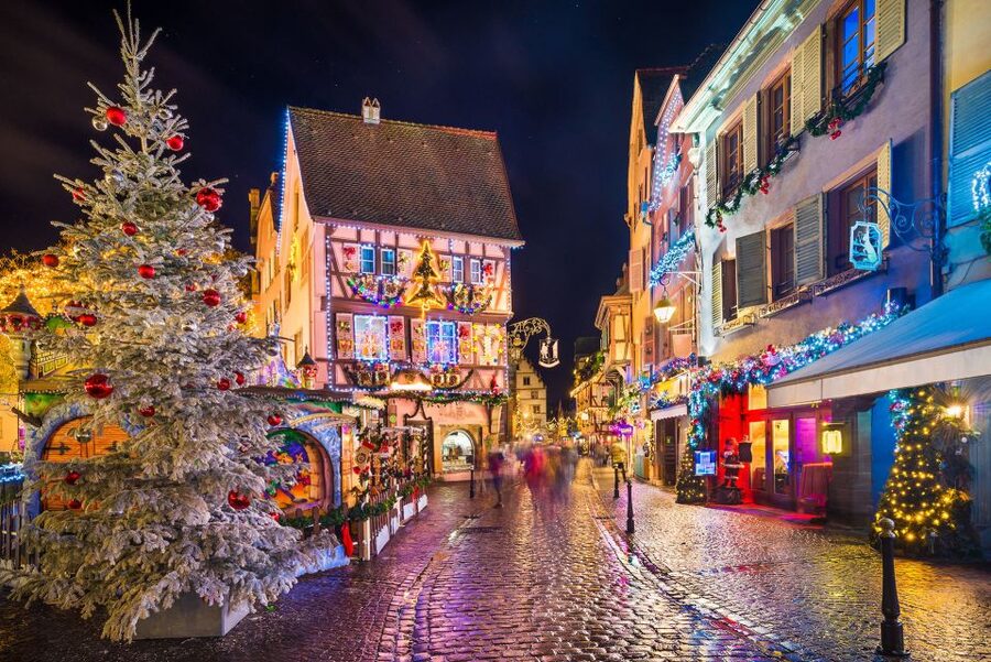 From Zurich: Full-Day Discover Basel & Colmar Private Tour - Swiss sweets before the French border