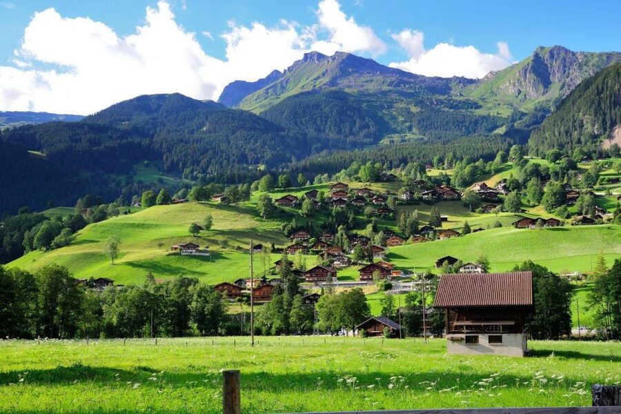 From Zürich: Interlaken and Grindelwald Day Trip by Coach - Why this Zürich to Interlaken trip works