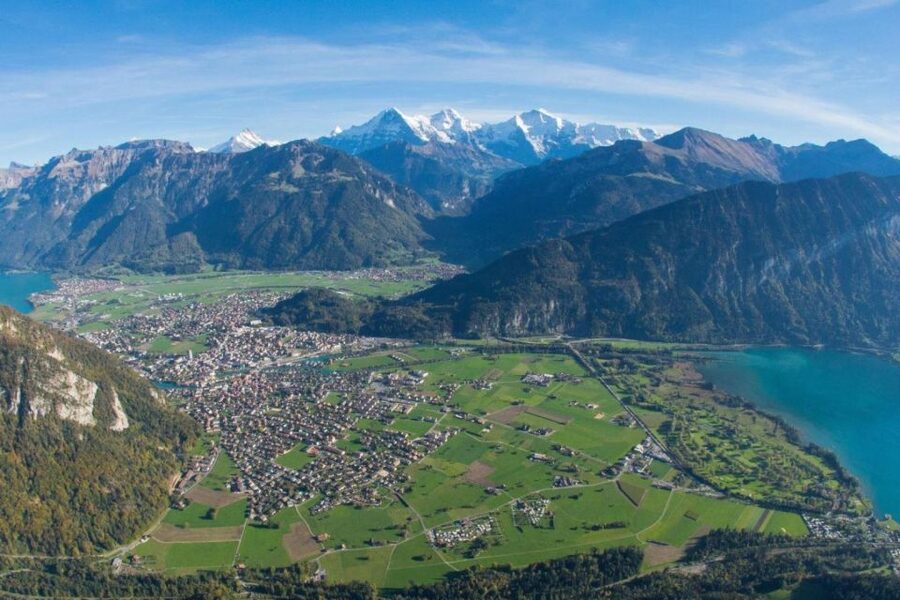 From Zürich: Interlaken and Grindelwald Day Trip by Coach - Meeting the coach near Zürich HB