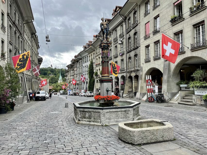 From Zurich/Lucerne: Berne Capital and Countryside Day-Trip - The final viewpoint and Swiss goodie bag