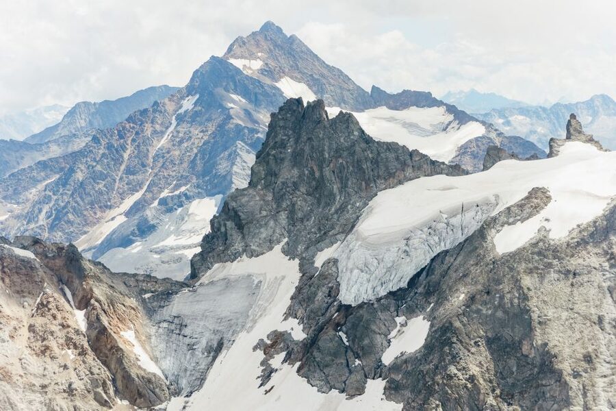 From Zurich: Mount Titlis and Lucerne Day Tour - Engelberg and the climb toward 3,000 meters