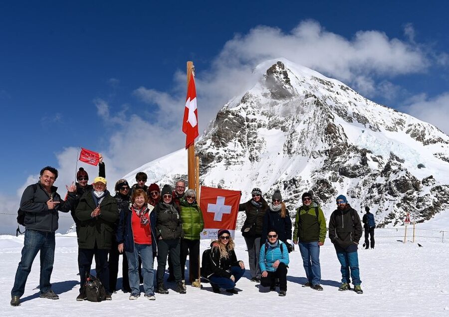 From Zurich or Lucerne: 2-Day Jungfraujoch Tour - Day one from Zurich or Lucerne to the Jungfrau region